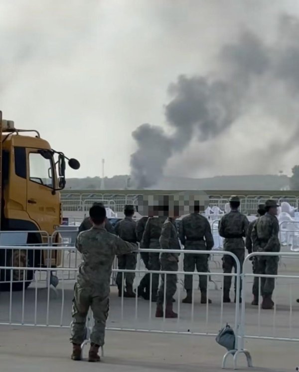 百事达配资 小鹏汇天两架演练飞行器相撞，其中一架起火！回应称间距不足